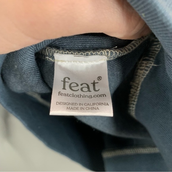 feat Men's Blanket Blend Crewneck Sweatshirt - Picture 8 of 8